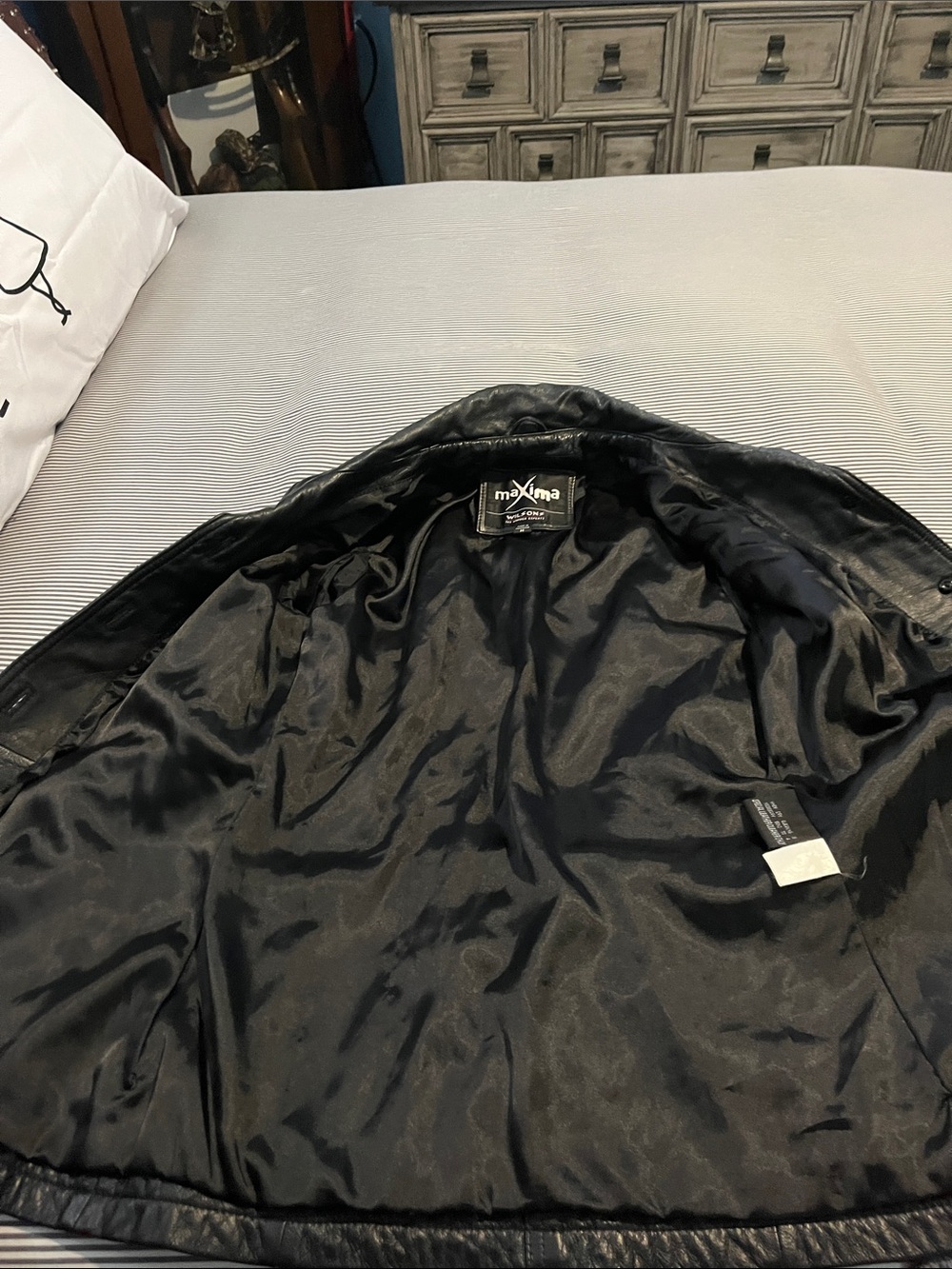 Hardly worn leather jacket/blazer style - Picture 3 of 6